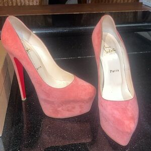 Christian Louboutin Daffodil suede pink